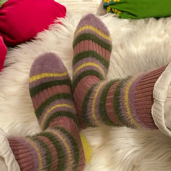 🆕️Cozy Fuzzy Striped Socks 3-Pack | Soft & Warm Fluffy Winter Lounge Socks🧦 - Picture 11 of 15